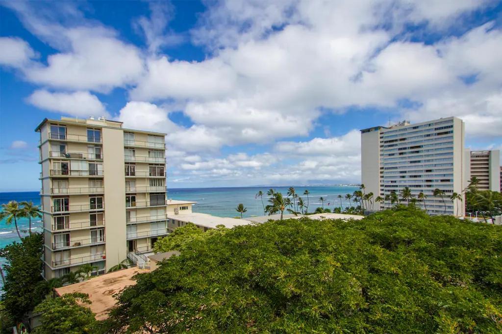 Diamond Head Beach Hotel Honolulu Bagian luar foto