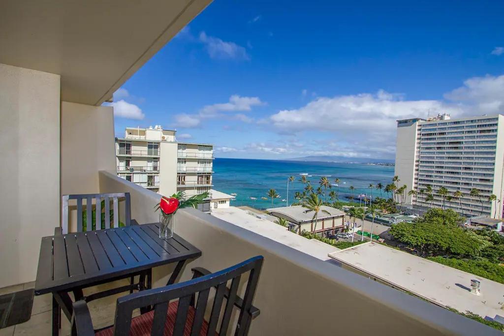 Diamond Head Beach Hotel Honolulu Bagian luar foto