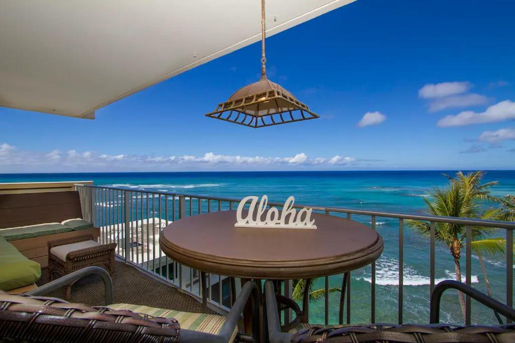 Diamond Head Beach Hotel Honolulu Bagian luar foto