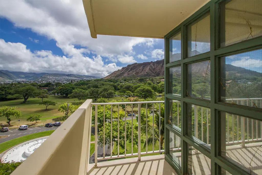 Diamond Head Beach Hotel Honolulu Bagian luar foto